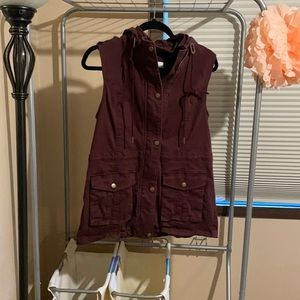 burgundy vest zipper and buttons hood